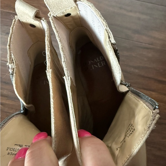 NWOT Donald Pliner Women's Tan Suede Western Ankle Boots-Size 9 - Picture 14 of 14